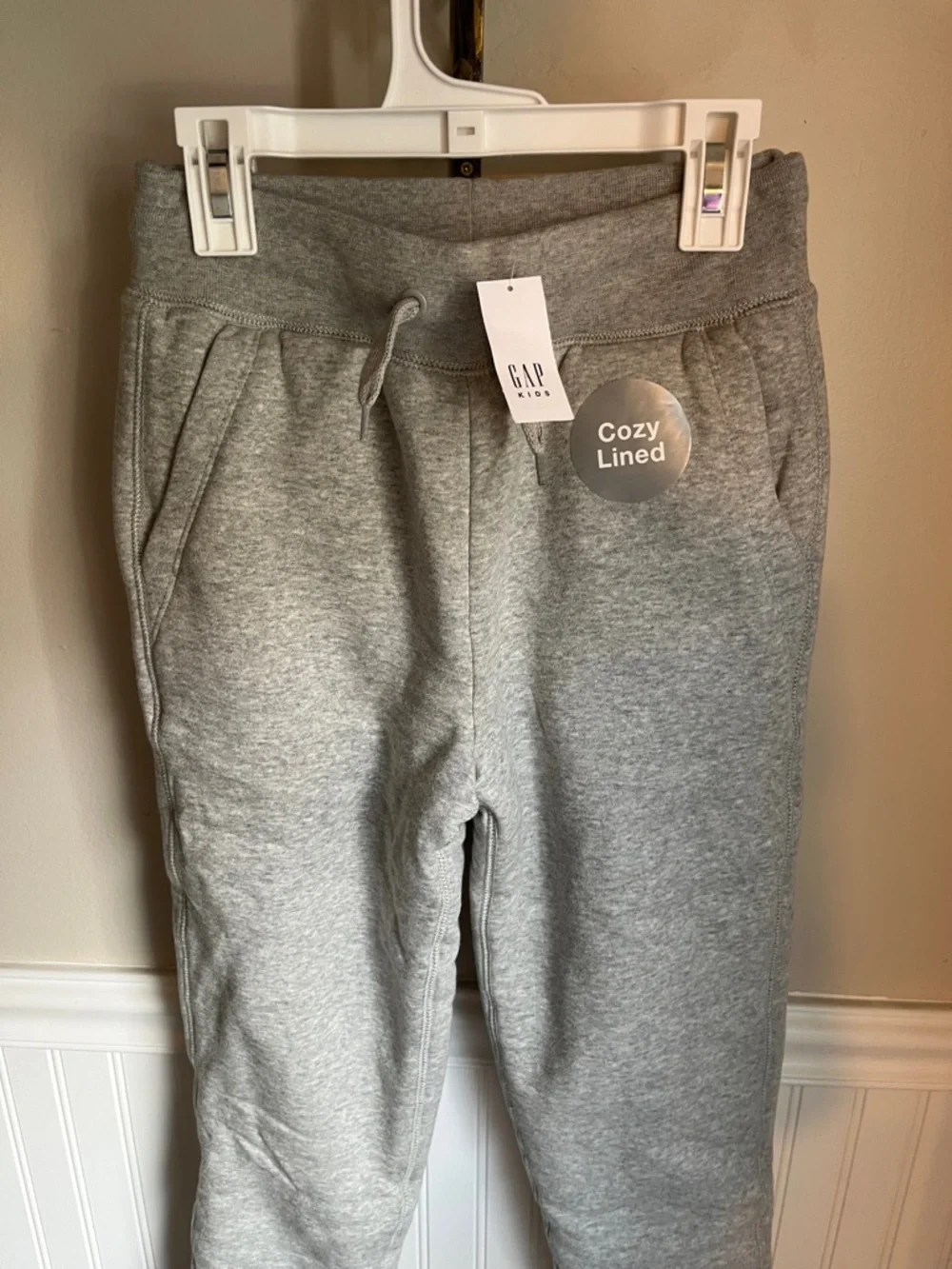 Gap Kids Boys NWT Cozy Lined Joggers - Heather Grey - Medium (8)